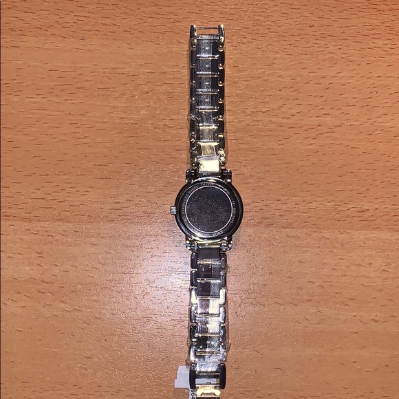 NIB MICHAEL Michael Kors Steel Unisex Runway Watch. - Picture 4 of 7